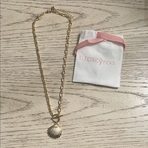 Electric Picks Gold Shell Necklace